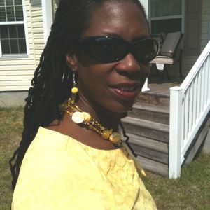 Meet your Posher, Adrienne